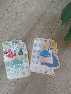 Free l Disney Alice in Wonderland Teal Teacup & Blue Mushroom Lip Balms